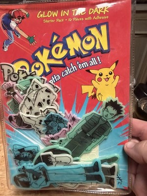 RARE 1999 Vintage Pokémon Glow in the Dark Starter Pack, 16 pieces