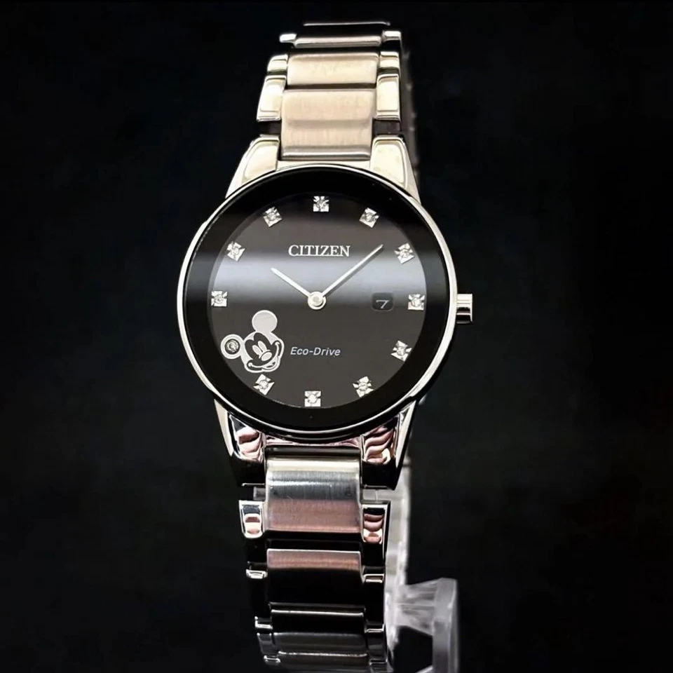 Relógio feminino Disney Mickey Citizen Eco-Drive prata diamante mostrador preto - Imagem 4 de 4