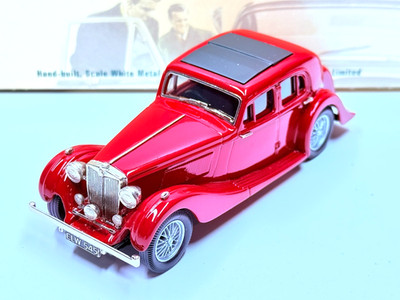 Miniature Lansdowne Models 1/43 - MG SA Saloon 1936-39 - Marron - Réf LDM53