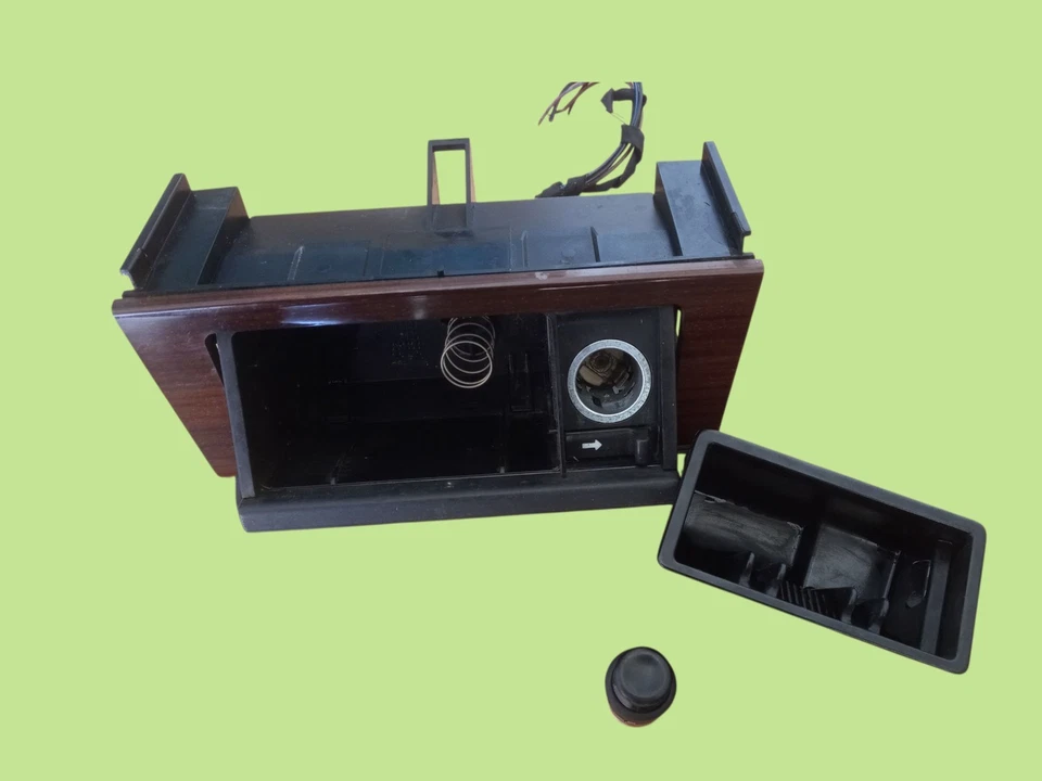 1996-1997 Mercedes Benz W202 C220 C230 C280 Center Console Ashtray - Изображение 3 из 4