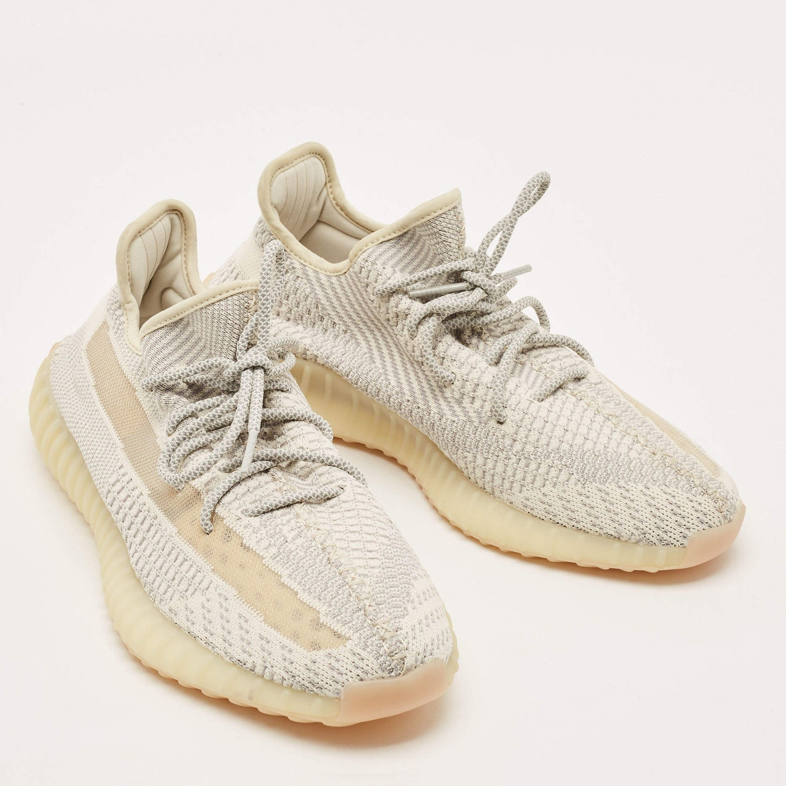 Yeezy x Adidas Boost 350 Natural V2 Size 45.5 GreyWhite Knit Fabric Low Top image 4