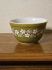 Pyrex 401 Mixing Bowl Green Crazy Daisy Spring Blossom Vintage 1.5 Pint