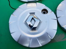 One Genuine Renault Clio Alloy Wheel Centre Cap x1 CANASTA