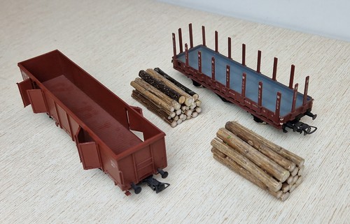 PIKO 54129 + Liliput 24400  H0 Güterwagen Hochbord + Rungenwagen m. Holz rar | Condition: Gebraucht