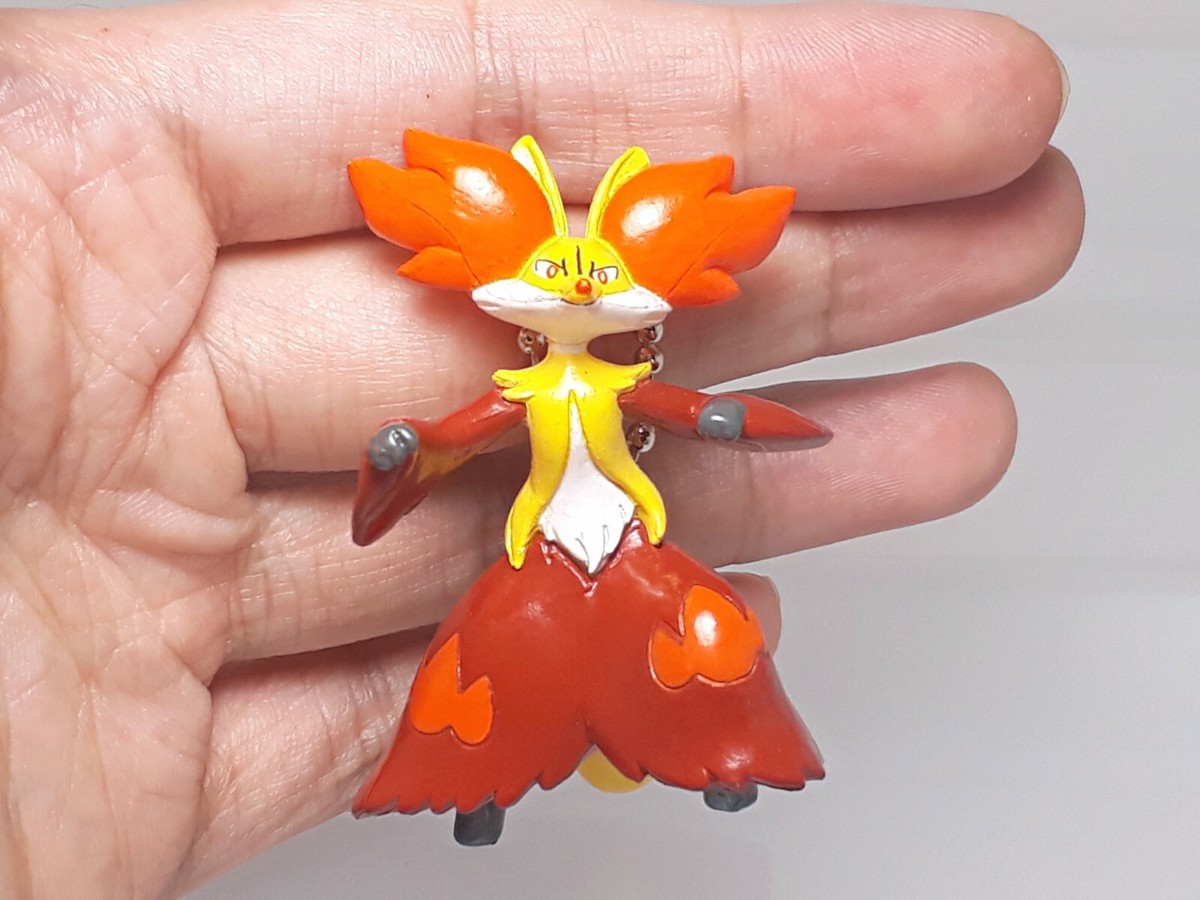 Delphox Greninja Chesnaught Pokemon Figure Keychain Tomy T-ARTS