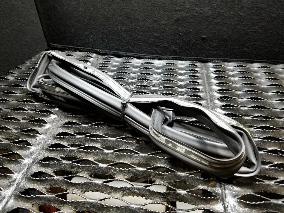 05 06 07 08 09 VOLVO S60 puerta de paso delantera derecha sello de resistencia OEM Foto 2 de 4