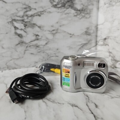 Nikon ニコン COOLPIX 3100 Y-154 Nikon COOLPIX 3100 3.2MP Digital Camera | 3x Optical Zoom | 3x