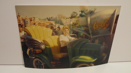 1990S VINTAGE FOUND PHOTOGRAPH COLOR ART PHOTO DISNEYLAND ROGER RABBIT ...