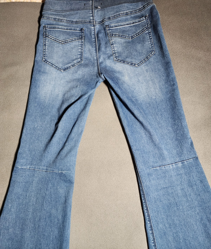 Free People Jeans Womens Size 28 Blue Denim Flared Bottom Pull On Mid Rise - Picture 18 of 20