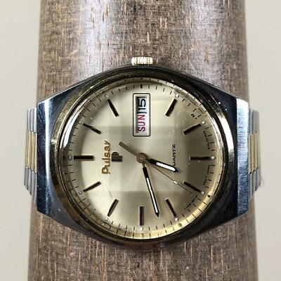 Vintage Pulsar Men Y148-8039 Fashion Day Date Two Tone Quartz 36mm