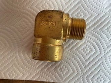 CAJON B-16 Elbow  - 1" FNPT X 1" MNPT BRASS Elbow Swagelock B-16-SE ———- NOS NEW