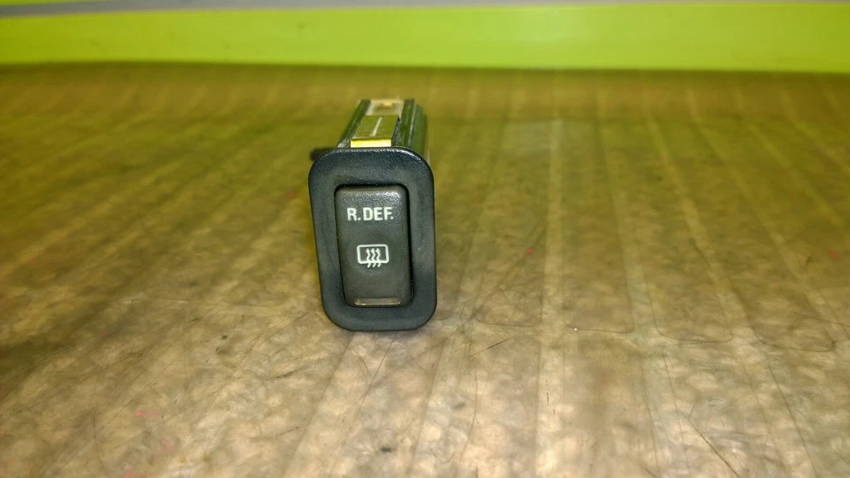 93 94 95 96 LLINCOLN MARK VIII 4,6 Л НА КУПЕ ЗАДНИЙ ПЕРЕКЛЮЧАТЕЛЬ РАЗМОРАЖИВАНИЯ OEM 1628-5 - Изображение 4 из 4