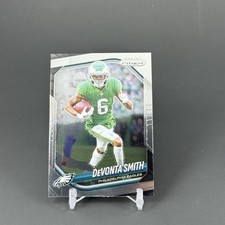 2025 Panini Prizm #70 DeVonta Smith