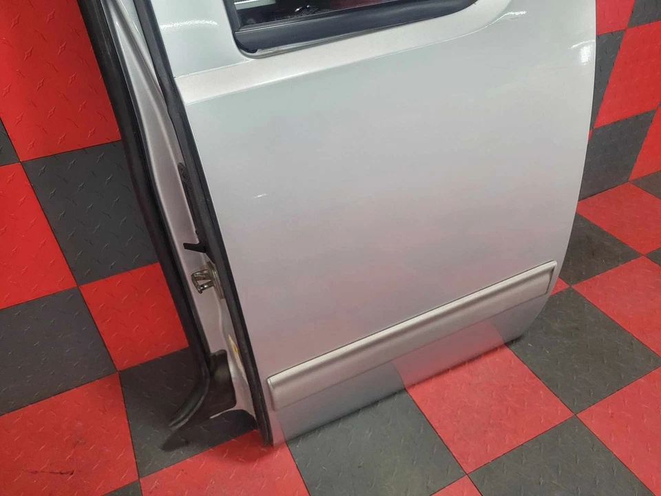 Camión GM Silverado 2007-13 cabina extendida LH conductor puerta trasera conjunto plateado-GAN Foto 4 de 4