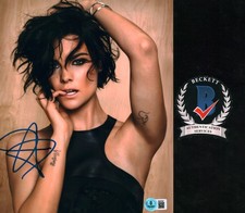 JAIMIE ALEXANDER SIGNED BEAUTIFUL BRUNETTE BOMBSHELL 8X10 PHOTO BECKETT BAS COA