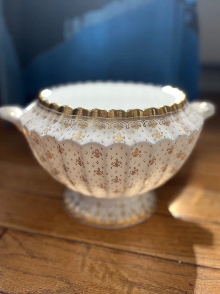 Spode - Fleur de Lys - Gold  - GORGEOUS  Soup Tureen - Excellent Condition - Image 2 of 4