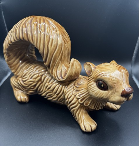 Vintage ARNELS Ceramic Textured Brown Squirrel Figurine 9.25” Long x 5.25” Tall