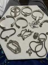 Lot of Uno de 50 Necklaces Bracelet Rings Some Need Repair Selling As Is 13 Pcs