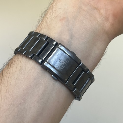NIXON The Canon Shoot To Thrill 100M Black Stainless Men's Watch Logo Loose - Picture 4 of 17