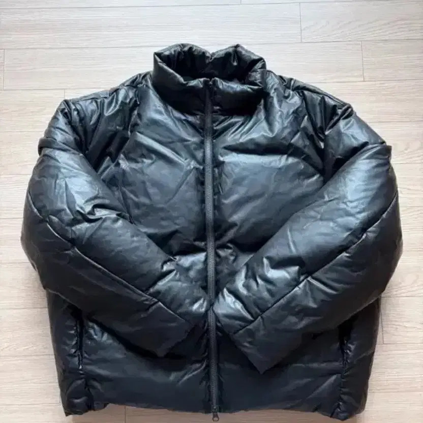 MMGL Fluffy Down Padding Jacket - Black - image 5