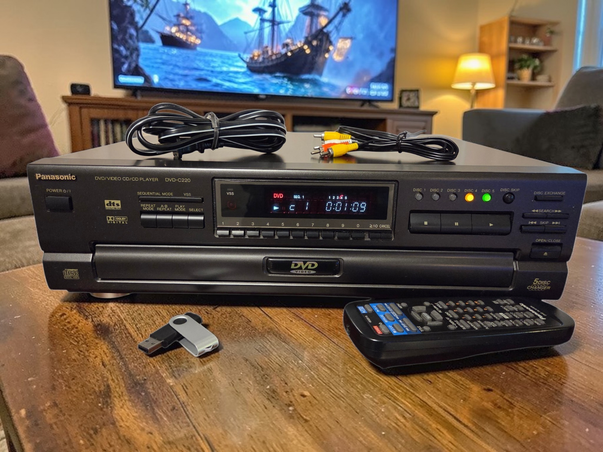 Panasonic DVD C220D 5-Disc DVD/CD Player Changer Remote AV Cables