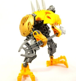 LEGO BIONICLE: Rahkshi (7138), 100% Complete with Golden Shield