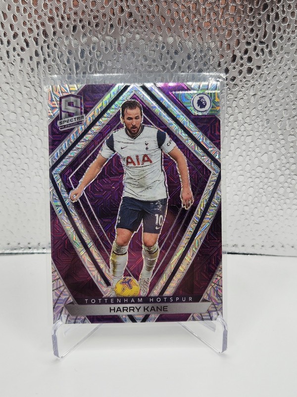2020-21 Panini Chronicles - Spectra Premier League Harry Kane Purple Mojo Prizm