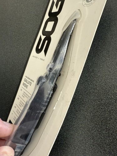 S.O.G. - SALUTE MINI - New Old Stock - Folding Pocket Knife - OPEN PACK - Black - Picture 3 of 3