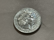 Queens Sapphire Jubilee 2017 &pound;5 Coin