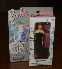 1995 Brunette Barbie Key Chain Solo In The Spotlight in Box
