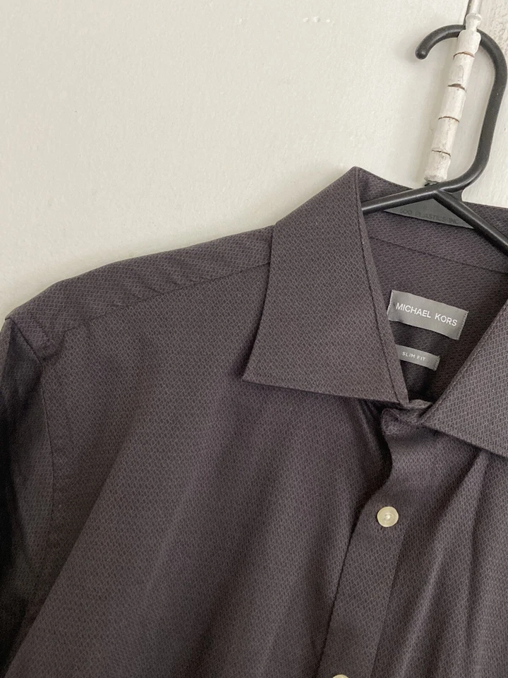 Camisa Michael Kors Para Hombre 16.5 Gris Carbón Manga Larga Abotonada Calce Ajustado Nueva con Etiquetas Foto 4 de 4