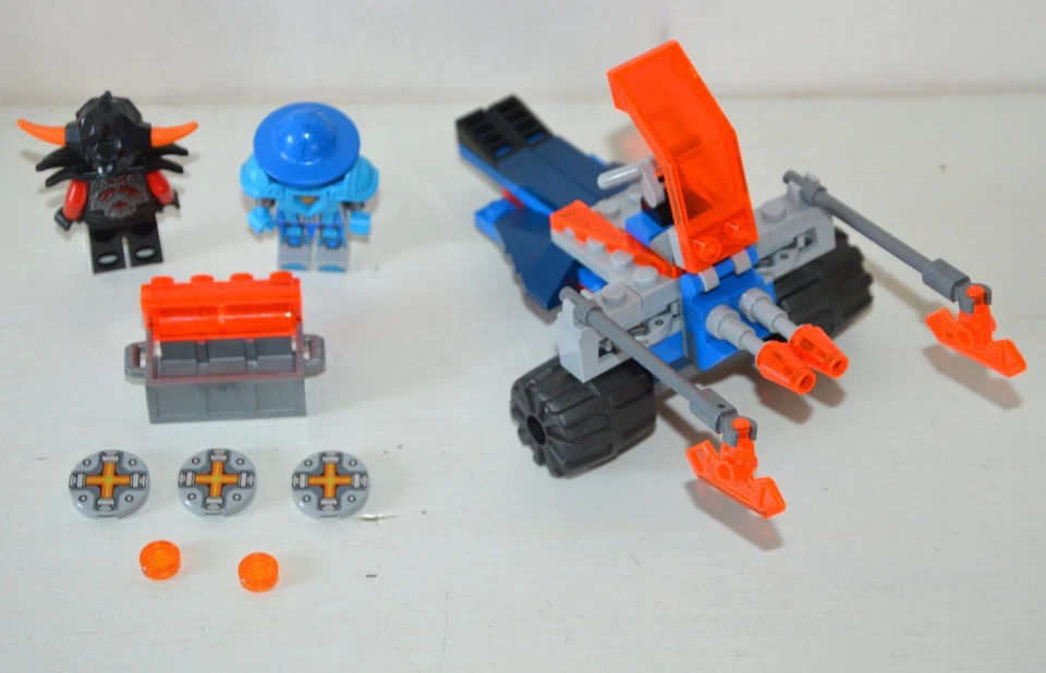 Jouet construction LEGO NEXO KNIGHTS Chevaliers Minifigure 70310 - Photo 2/4