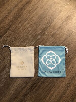 Kendra Scott | Bags | Nwt Winter Collection 222 Kendra Scott  NWT Kendra Scott Cosmetic Bag Set-2 display picture 1