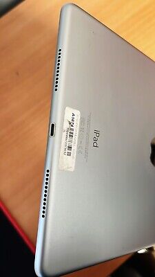 Apple iPad Pro (9.7-inch) A1673 256 GB, Wi-Fi, 9.7 in Apple iPad Pro (9.7-inch) A1673 256 GB, Wi-Fi, 9.7 in