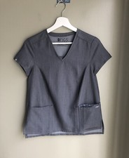 Figs Womens Gaya Graphite Gray Contrast Camo Pocket Scrub Top Size: S