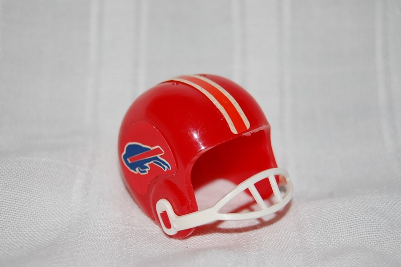 Buffalo Bills Vintage Plastic Mini Red Helmet 1970s NFL OPI #21 Gumball Machine