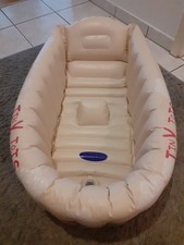 Aufblasbares Babyplanschbecken