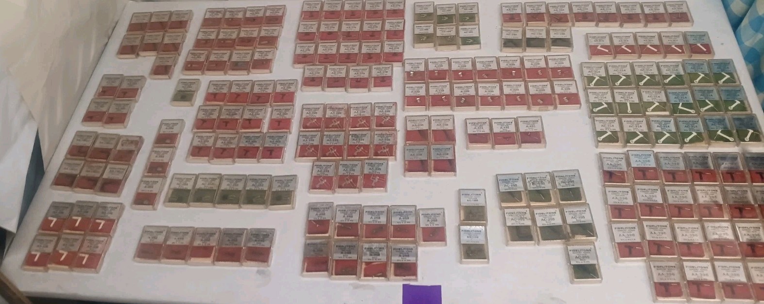 300+ NOS Fidelitone Phonograph Needles - Sapphire & Diamond Tips for Repair & Parts