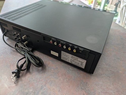 Sanyo VCR 7250 Super Betamax BETA Hi-Fi Stereo with Remote Control - READ - Picture 13 of 22