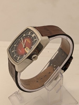 Seiko Recraft SNKP23 Automatic 7s26-04V0 Red Dial Men's watch