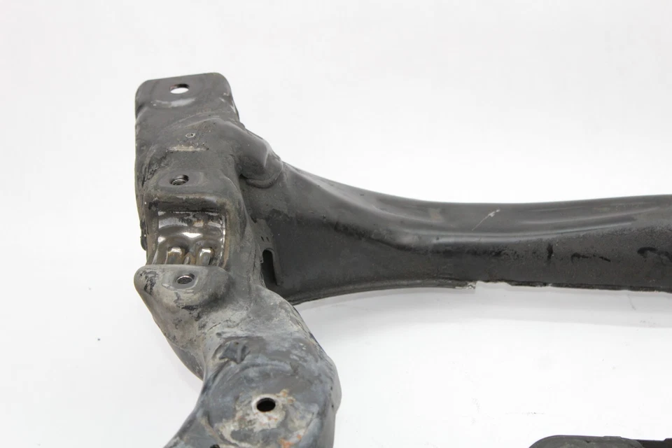 2006-2011 MERCEDES W219 CLS500 CLS550 FRONT LOWER SUBFRAME CROSSMEMBER OEM - Image 2 of 4