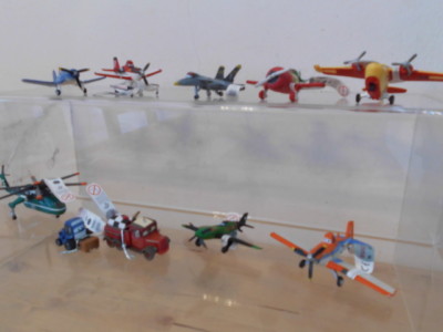Disney Pixar Planes Flugzeuge Hubschrauber Bully land Figur -Auswahl-