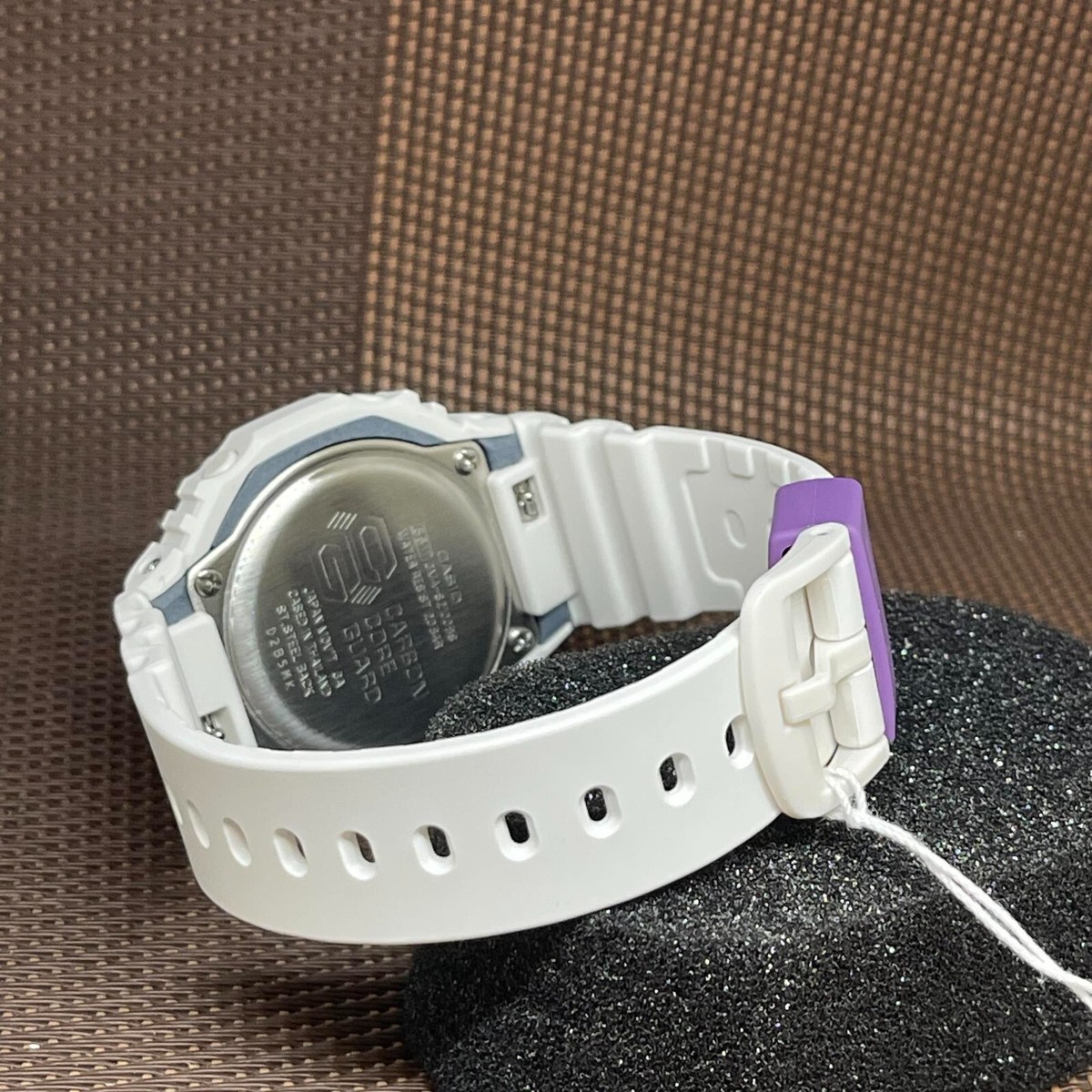 Casio G-Shock GMA-S2100BS-7A Vibrant White Color Octagon Casio G-Shock GMA-S2100BS-7A Vibrant White Color Octagon