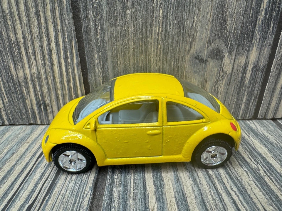 Yellow Diecast Toy Car Volkswagen Beetle By Golden Wheel Collectibles 1:64 Scale - Image 3 of 4
