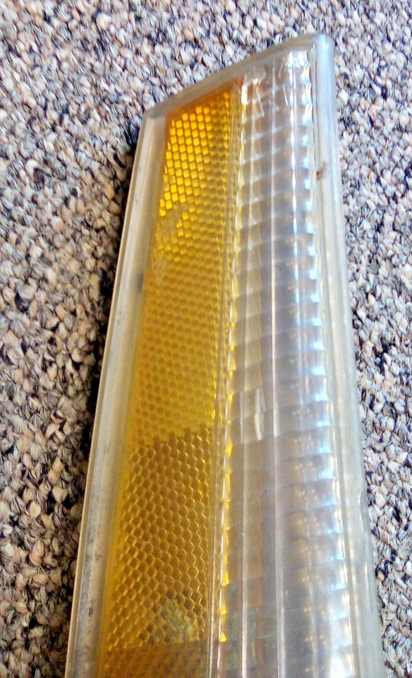 1978 - 79 Malibu El Camino 前侧标记 转灯 右握 原始设备制造商 通用 #2 FC-33DG — 第 3/4 张图片