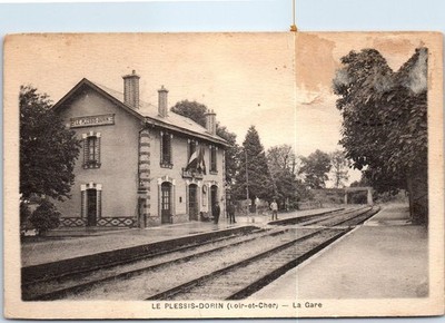 41 LE PLESSIS DORIN - der Bahnhof