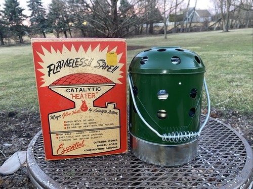 Vintage Essential Catalytic Heater Stove Made in Japan GREEN 2400 BTUs Nice Box