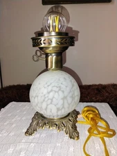 VTG White Mottled Glass Table Lamp GWTW Hurricane Ruffled Globe 