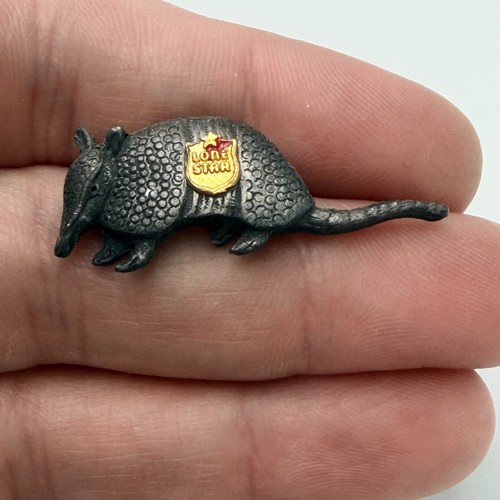 Rare Lone Star Beer Pewter Armadillo Figural Lapel Pin Texas Breweriana