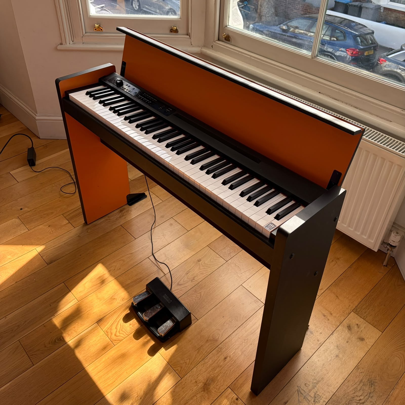 Korg LP-380 Slimline Electric Piano 4